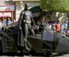 Бэтмен в своем Batmobile